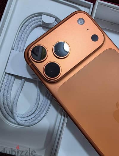 آبل - آيفون 17 برو ماكس