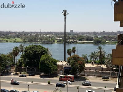 شقة 180م للبيع بإطلالة مباشرة على النيل – برج مدينة النيل –برج البنك الاهلي- كورنيش المعادي