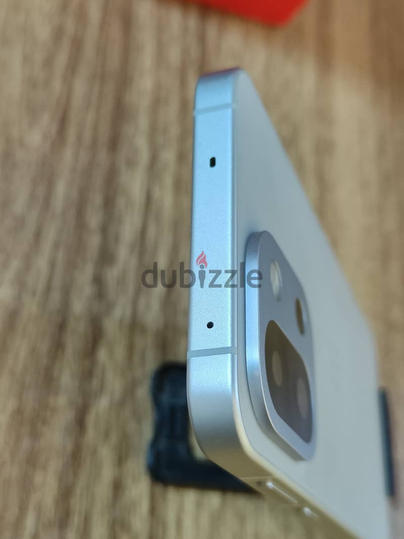 OnePlus 13T 4