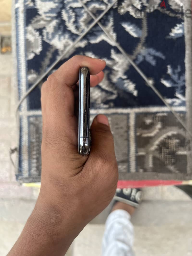Apple _iphone Xs 2