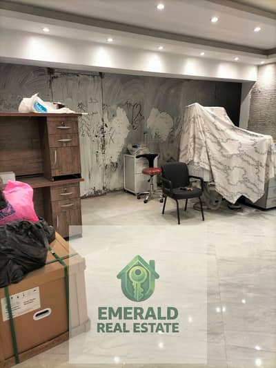 For rent, an administrative headquarters, ground floor, area 220m, in front of the Al-Azeem Mosque, Zahra Al-Maadi.