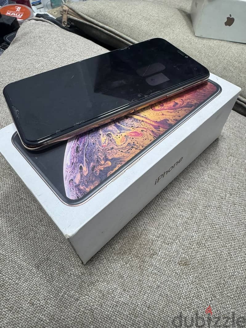 Apple - iPhone XS Max 3