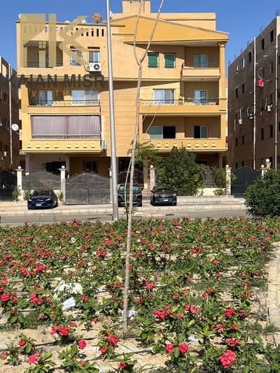 فرصة ممتازة لإمتلاك شقة ١٩٤ متر فوري نصف تشطيب في واحدة من أفضل مناطق مدينة الشروق