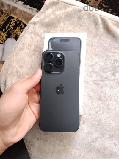 آبل - آيفون 15 برو