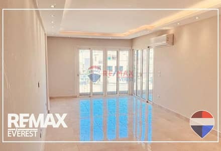 شقة للإيجار في Mountain View iCity October - Club Park - بالقرب من أكتوبر بلازا سوديك وClub S ومدرسة حياة - 180 متر - 4 غرف