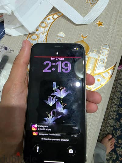 Apple - iPhone 11