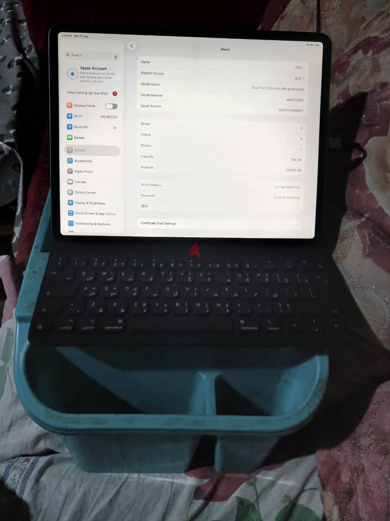 iPad Pro 12.9" 4th Generation – 256GB + Magic Keyboard 2