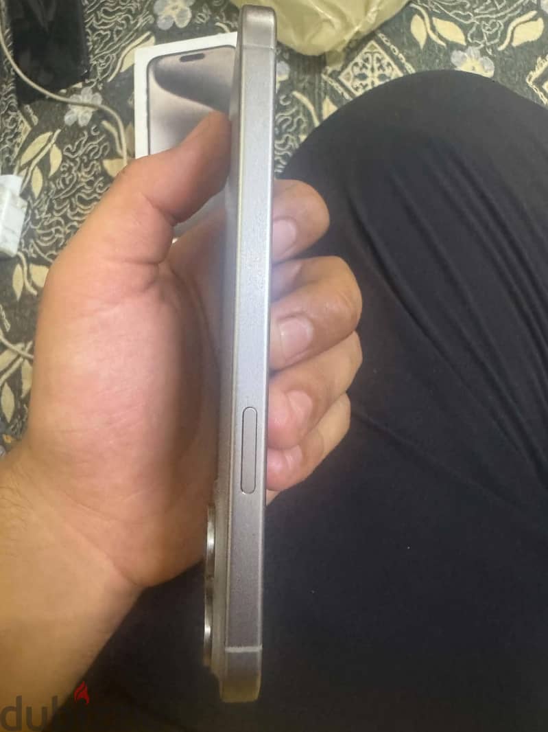IPhone 15 pro max 2