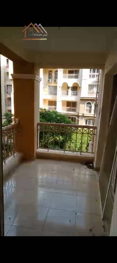 For rent, a 107-meter apartment with a garden view, in a very special location next to the mosque, pharmacy, and ExcepTion supermarket.