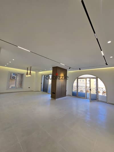 شقة بالتقسيط عماره جديده علي نادي الزمالك المهندسين