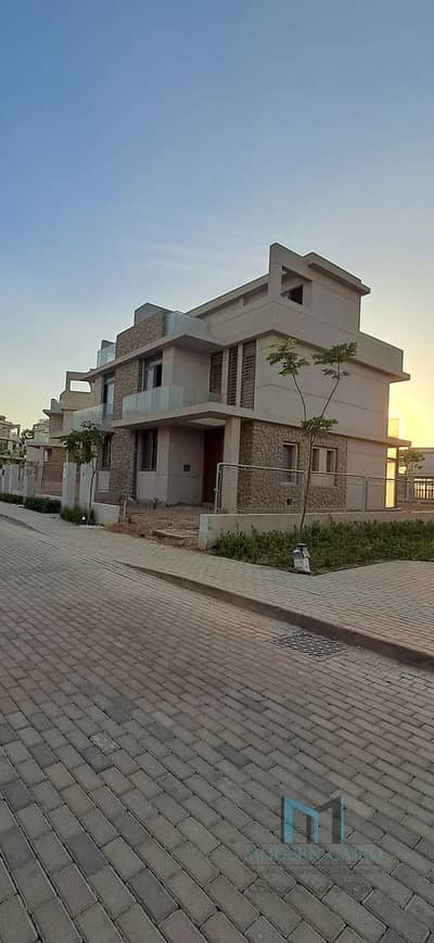 Hot Deal Duplex Sky Villa in Vinci Compound – 218 m -down payment 5%- installment 10 years New Administrative Capital