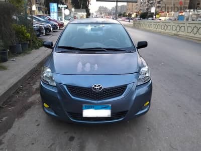 تويوتا ياريس 2009 فابريكة بالكامل اتوماتيك