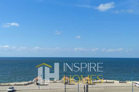 Licensed furnished apartment for rent – direct sea view