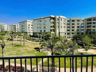 شقه دوبلكس VIP بجاردن خاصه تريبل فيو بخصوصيه 100% في hyde park بجوار mivida . palm hills . mountain view