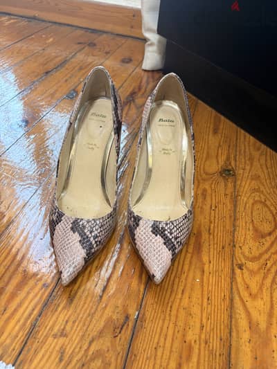 Heels bata