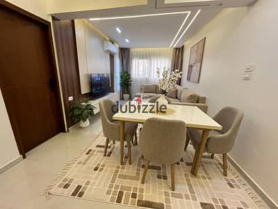 شقة مميزة للإيجار في دجلة المعادي، تتكون من غرفتي نوم وحمام، بتصميم أنيق ومساحات مريحة، في موقع حيوي وهادئ بالقرب من جميع الخدمات والمطاعم والكافيهات. مثالية للسكن العائلي.