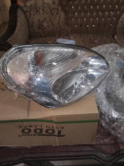 فانوس امامي