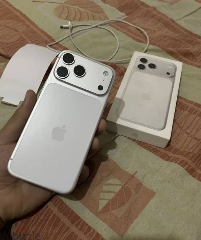 Apple - iPhone 17 Pro Max 6
