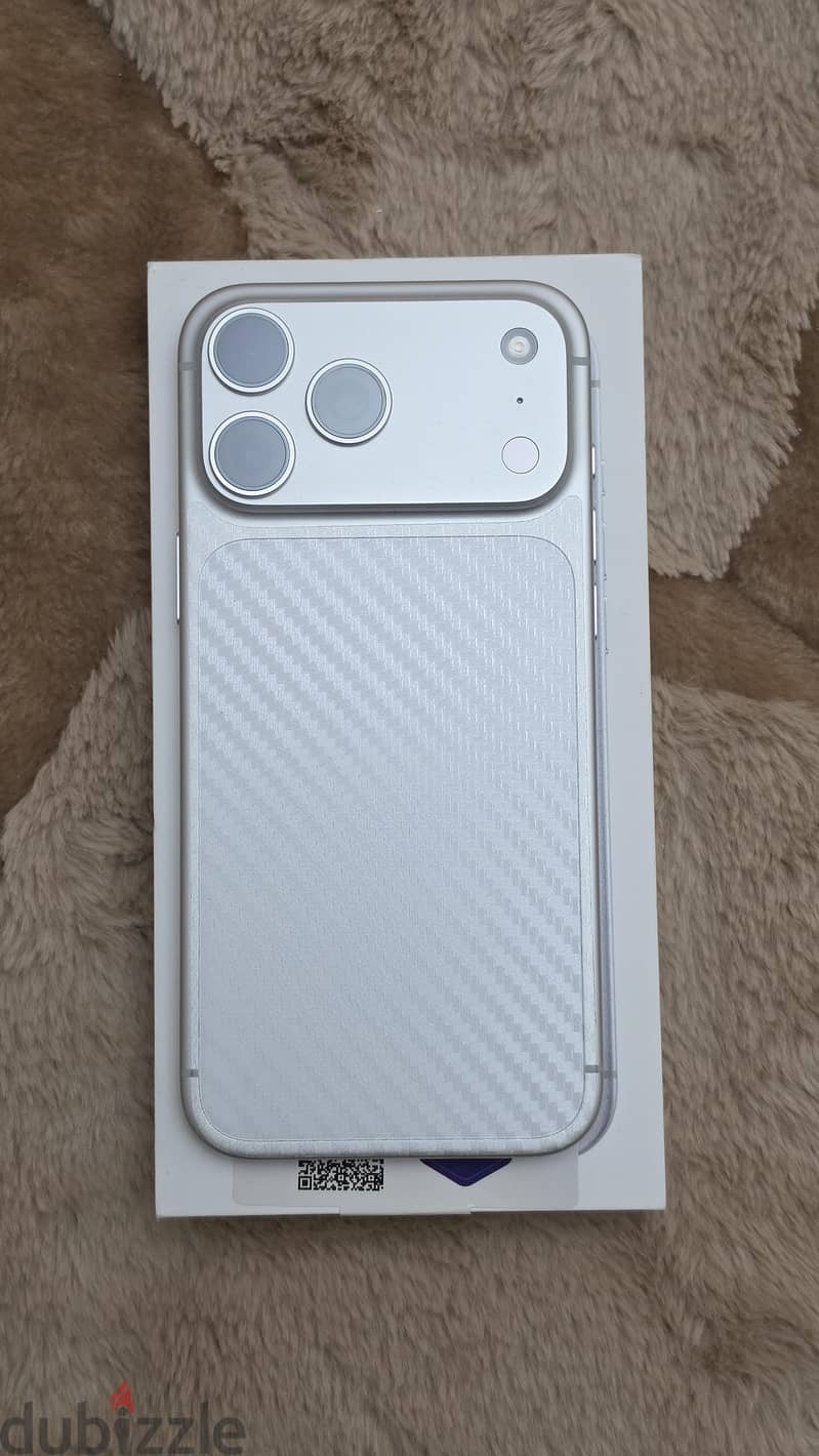 Apple - iPhone 17 Pro Max 1