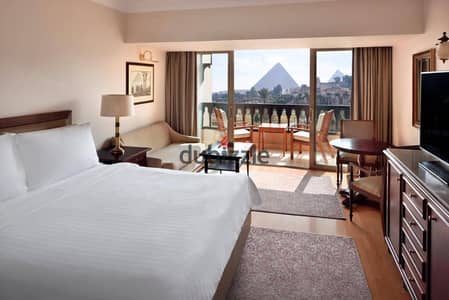 بجوار الاهرامات فرصة روف سياحي+ OUT area للبيع بسعر لقطة وبأعلى عائد بالدولار في ارقى كمبوند في اكتوبر