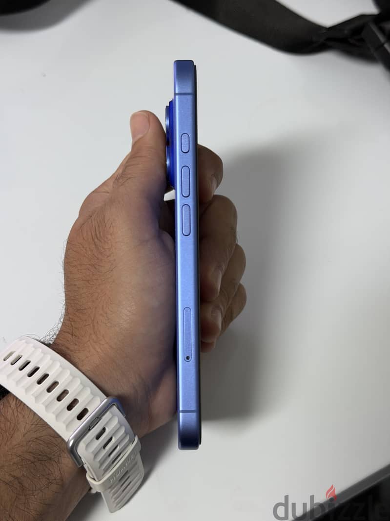 Apple - iPhone 16 2