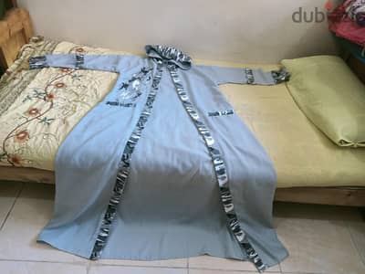 قفطان براند H &M بحالة ممتازة جدا