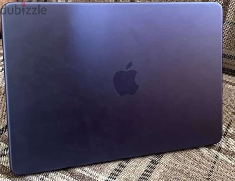 MacBook new Excellent condition 1