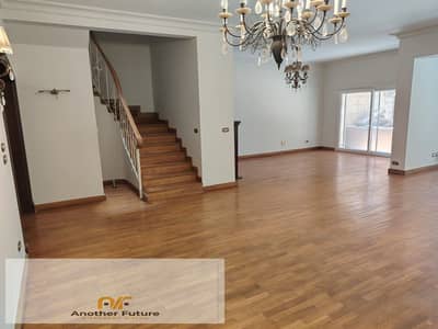 Villa for rent in Al Karma 2 Compound – includes A/C units and kitchen – Sheikh Zayed