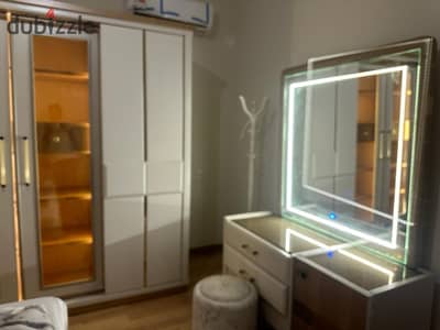 فرصه للايجار مفروش في التجمع الاول -في البنفسج 7 متاح شقه بمساحة 250 متر طابق اول علوي