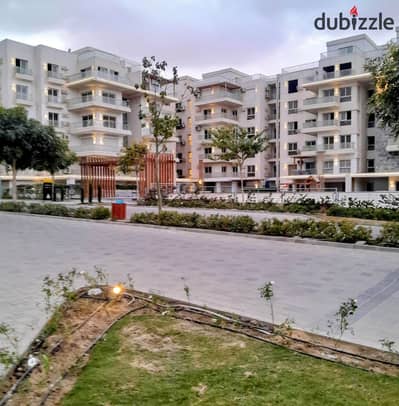 ready to move apartment 125M prime location in compound mountain view icity new cairo