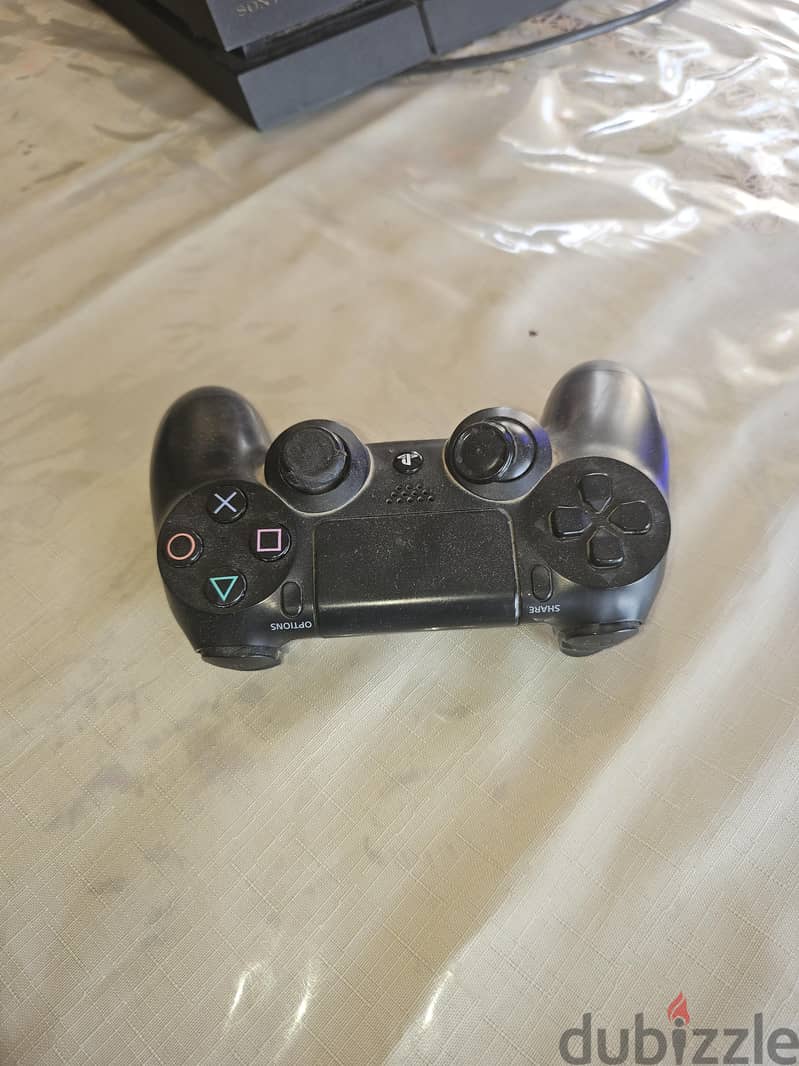 ps4 with game cds 4