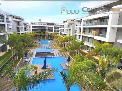 Apartment for Sale in El Patio Oro Fifth Settlement Direct view pool view water features Near South 90 Street Close to AUC Ready to move Lowest price