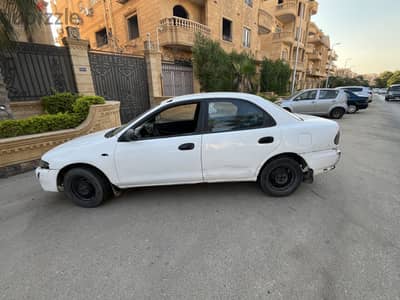 Mazda 323 1998