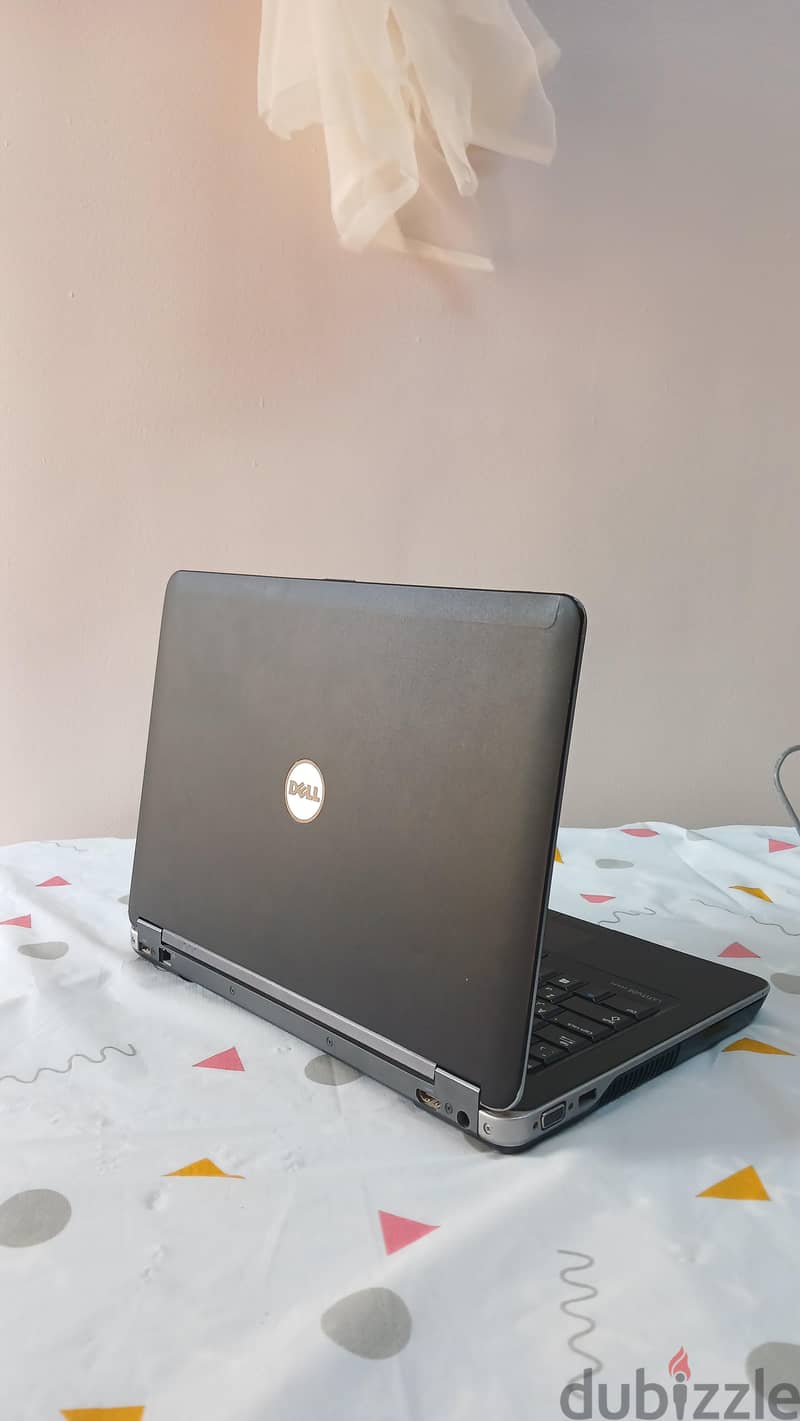 Dell Latitude E6440 1