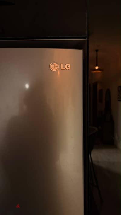 LG refrigerator