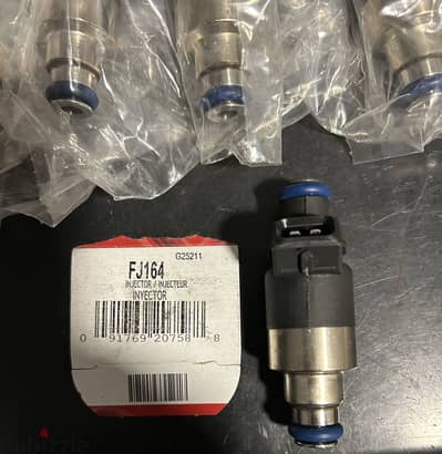 Standard Motor Products Fuel Injector FJ164
