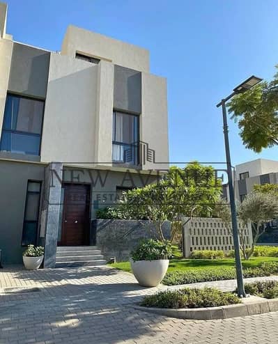 Twin House for Sale in Al Burouj Compound Al Shorouk Fully Finished Delivery 2027