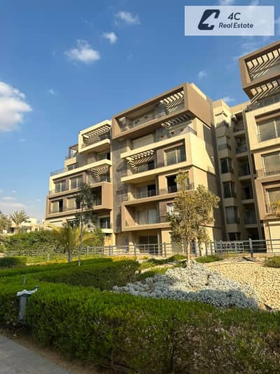 Under market price apartment 221 m bahry for sale, ready to move, view on laggoon, very prime location, in Palm Hills New Cairo