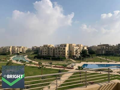 استلم فوراا بتشطيب كلاسيك مميز بفيو مفتوح ع لاندسكيب في اكثر الكمبوندات في بالم هيلز  قلب6 اكتوبر و الشيخ زايد دوبلكس 207م  3غرف  للبيع بأرخص سعر