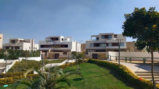 توين هاوس بسعر لقطة للبيع في كمبوند Up Ville
