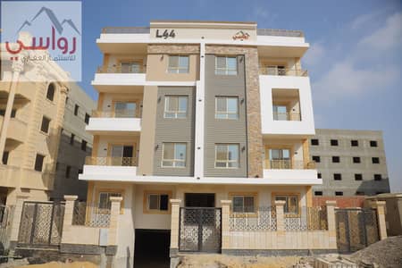 Best price for a ground floor apartment with a garden in the complementary neighborhood of Beit Al-Watan in the Fifth Settlement, open view on a main street, 70 meters, area 132m + 104m garden and private entrance, steps from Al-Tassine Street Best price for a ground floor apartment with a garden in the complementary neighborhood of Beit Al-Watan in the Fifth Settlement, open view on a main street, 70 meters, area 132m + 104m garden and private entrance, steps from Al-Tassine Street