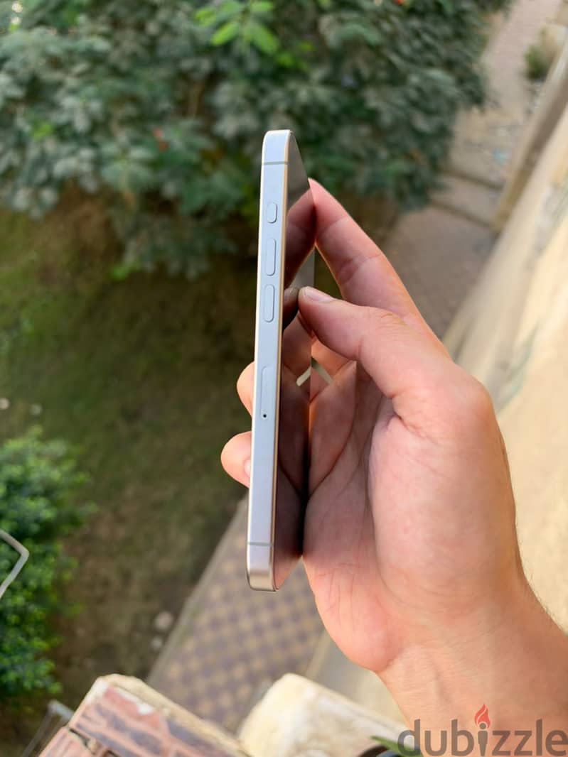 iphone 15 Pro - Mint Condition 3