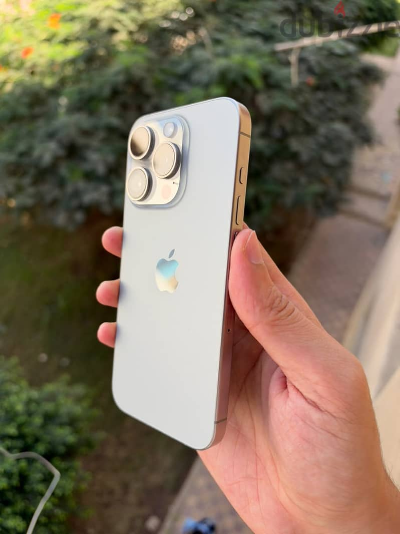 iphone 15 Pro - Mint Condition 4