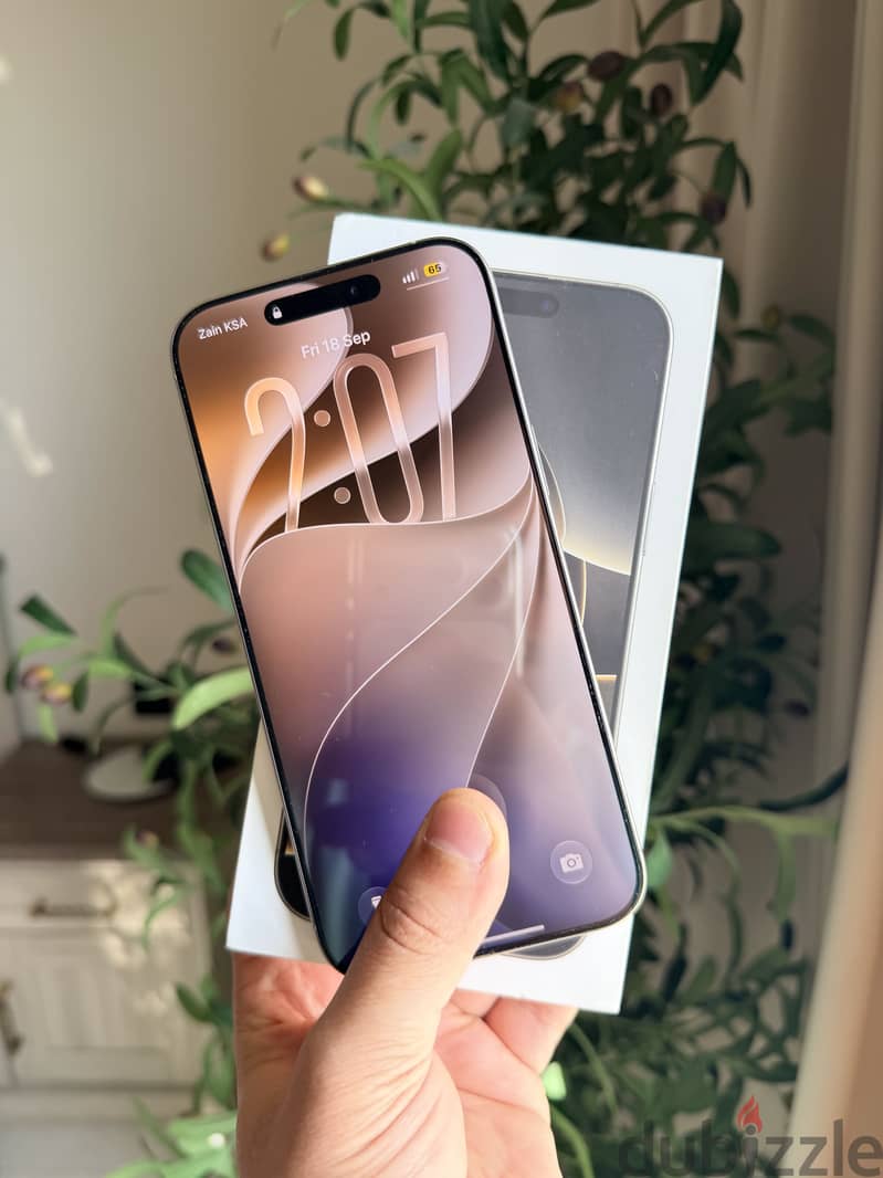 Apple - iPhone 16 Pro Max 4