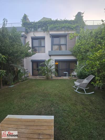 La vista - El patio zahraa تاون هاوس للبيع بكمبوند الباتيو زهراء بجانب النادي الأهلي - الشيخ الزايد أرضي ، أول ، رووف Electric solar system 200م مساحة