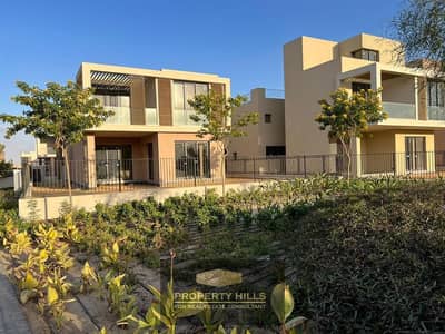 استلم فورا فيلا متشطبه بالكامل في اليجريا الشيخ زايد بجوار  Beverly Hills والنادى الاهلى