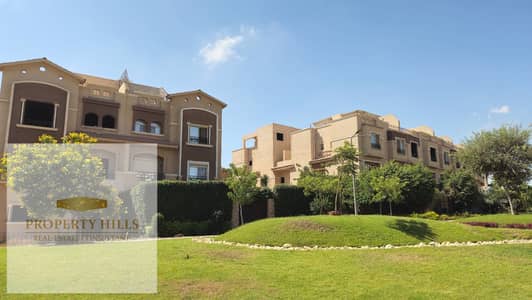 Villa with a golf view for sale in Fifth Settlement at the old price.