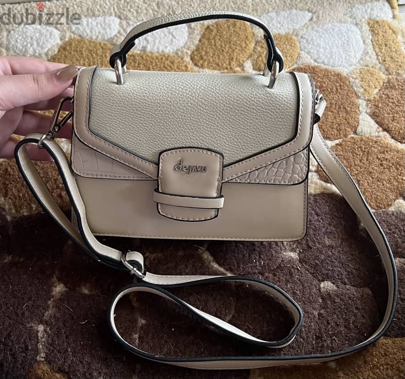 Dejavu Bag 1