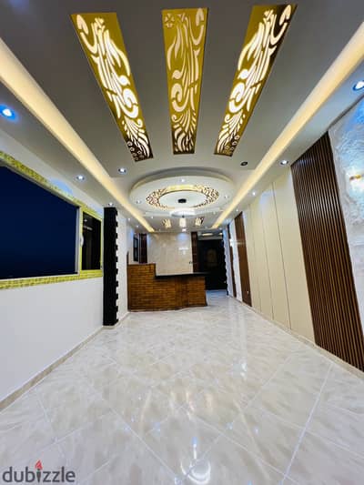 شقه اول نمره بحر فيو كامل ف الإسكندرية العجمي شاطي النخيل بجوار فندق دار الدفاع الجوي تشطيب هاي لوكس مسجله وكامله المرفق