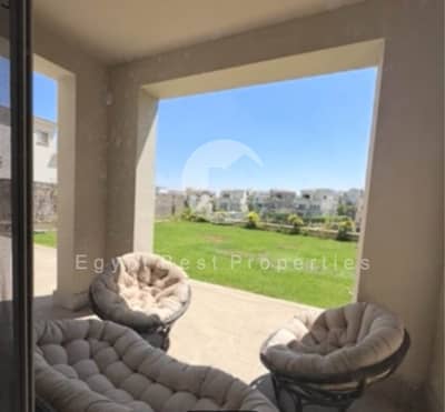 HOT DEAL Villa 305m Facing North Ready to Move For sale in Celesta Uptown Cairo Emaar